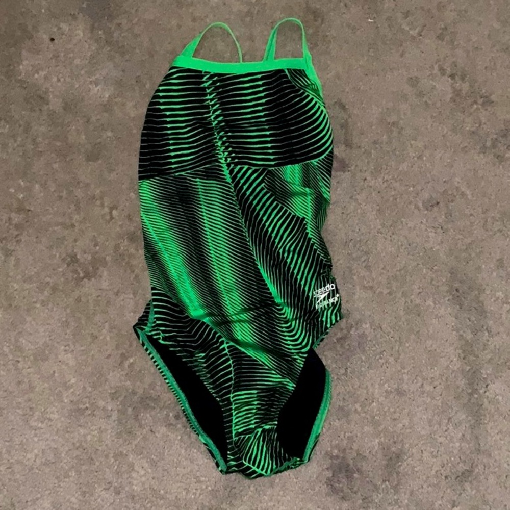 Bathing suit
